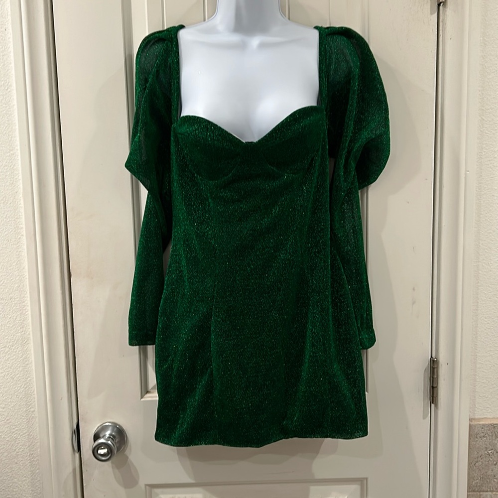 NWOT-Holiday dark green dress (M)